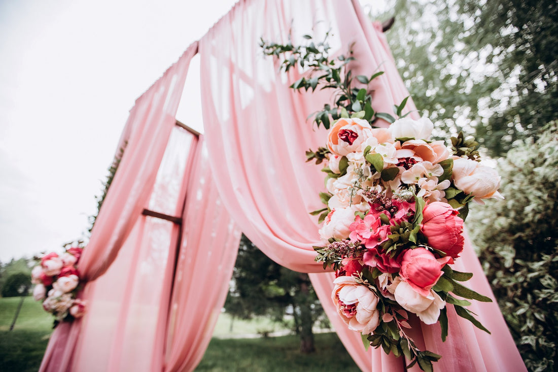 What is the Best Fabric for Wedding Arch Draping?